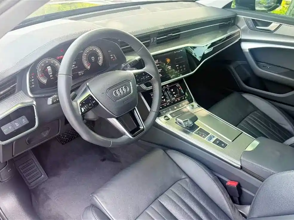 Audi A6L 2022 40 TFSI Luxury