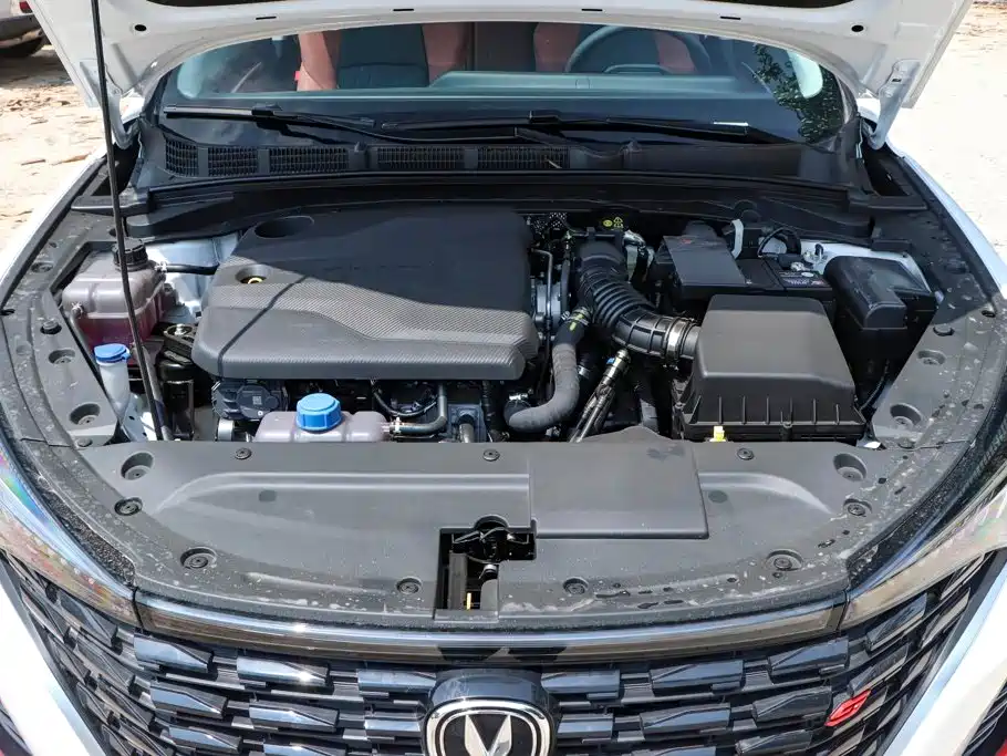 Changan Eado — миниатюра 10