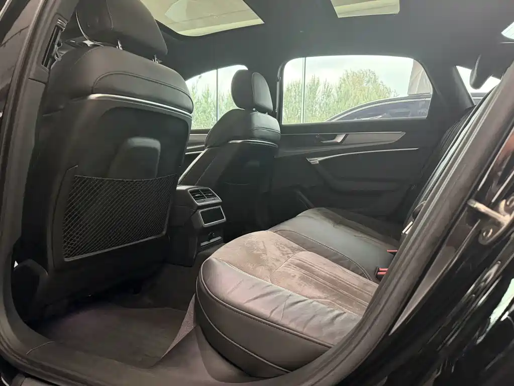 Audi A6L — миниатюра 7