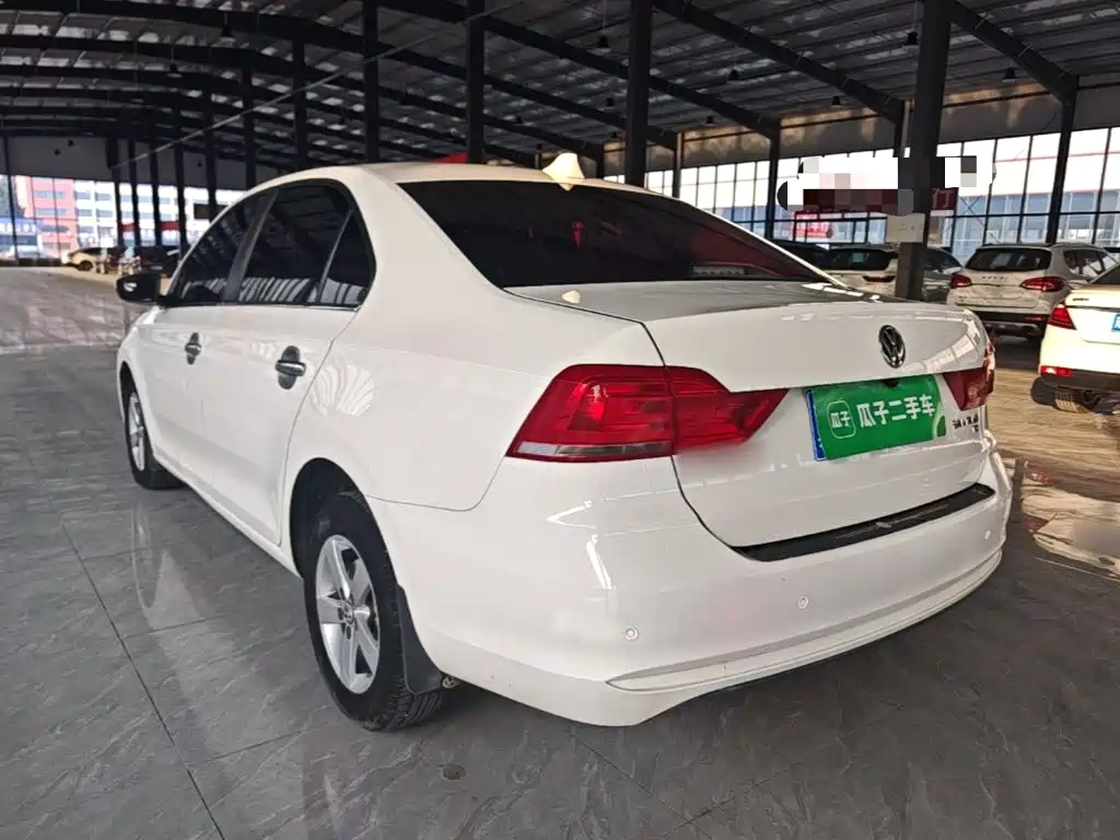 Volkswagen Santana — миниатюра 5