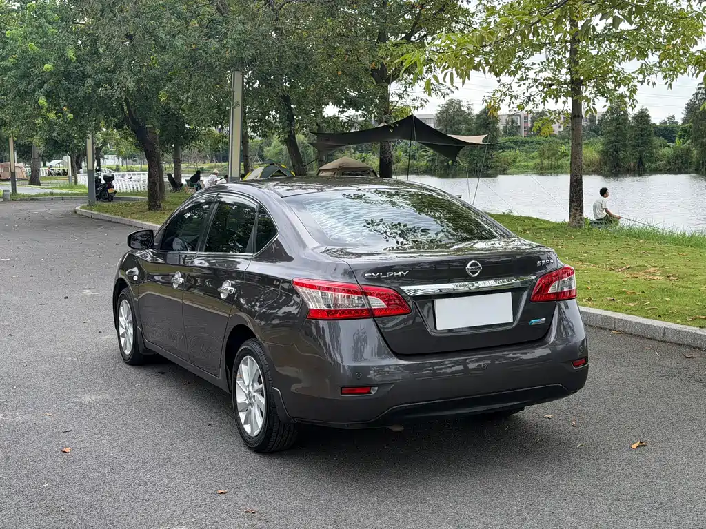 Nissan Sylphy — миниатюра 6