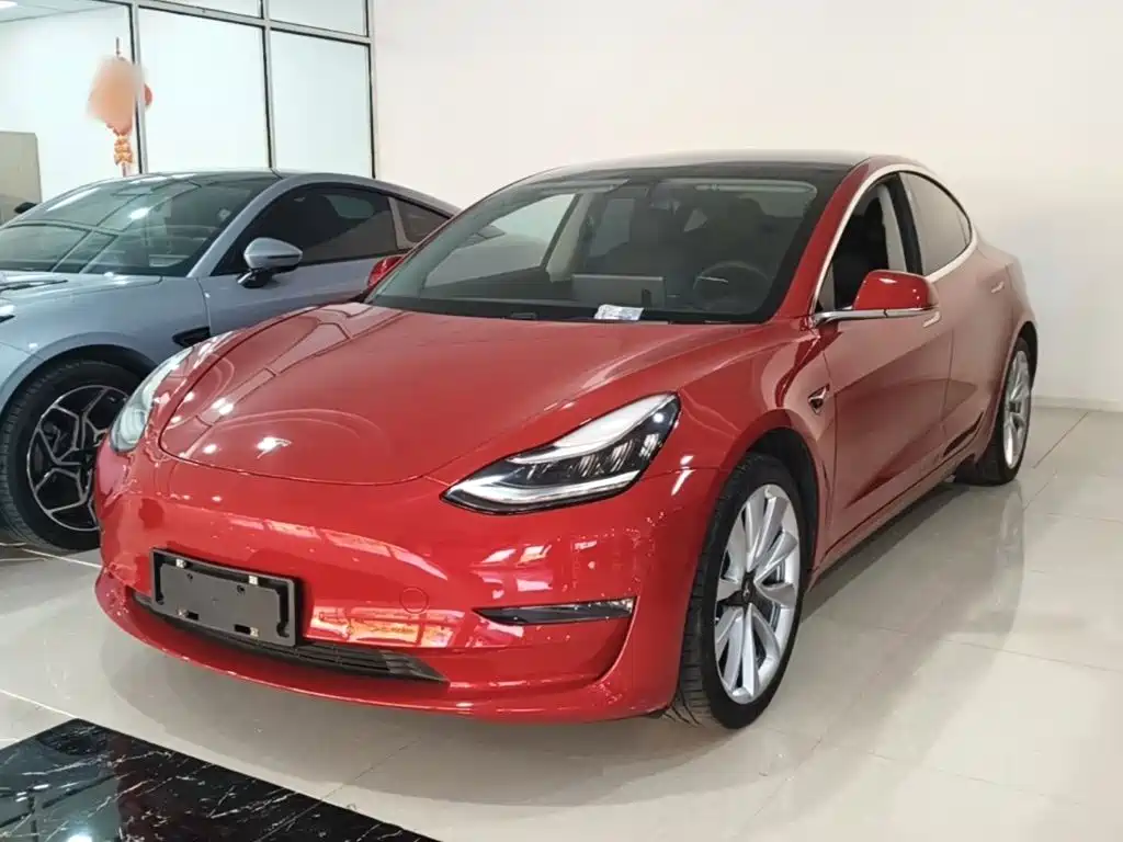 Tesla Model 3 — миниатюра 2