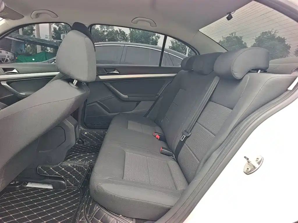 Volkswagen Lavida — миниатюра 17