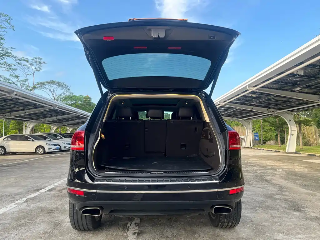 Volkswagen Touareg — миниатюра 12