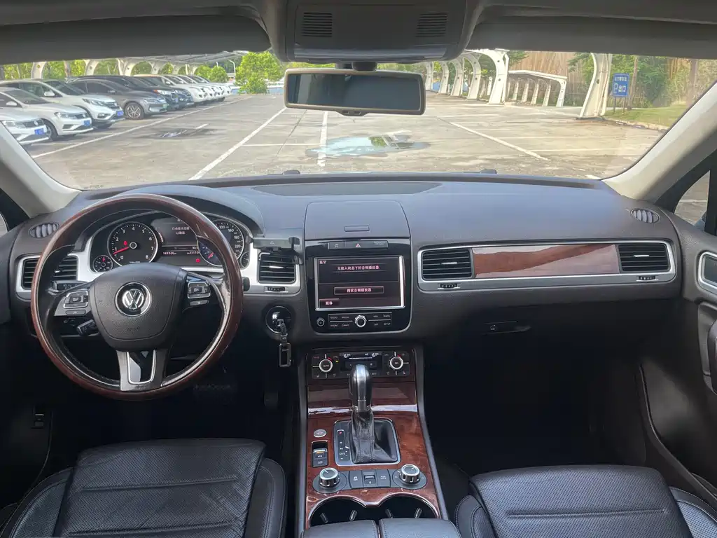 Volkswagen Touareg — миниатюра 19