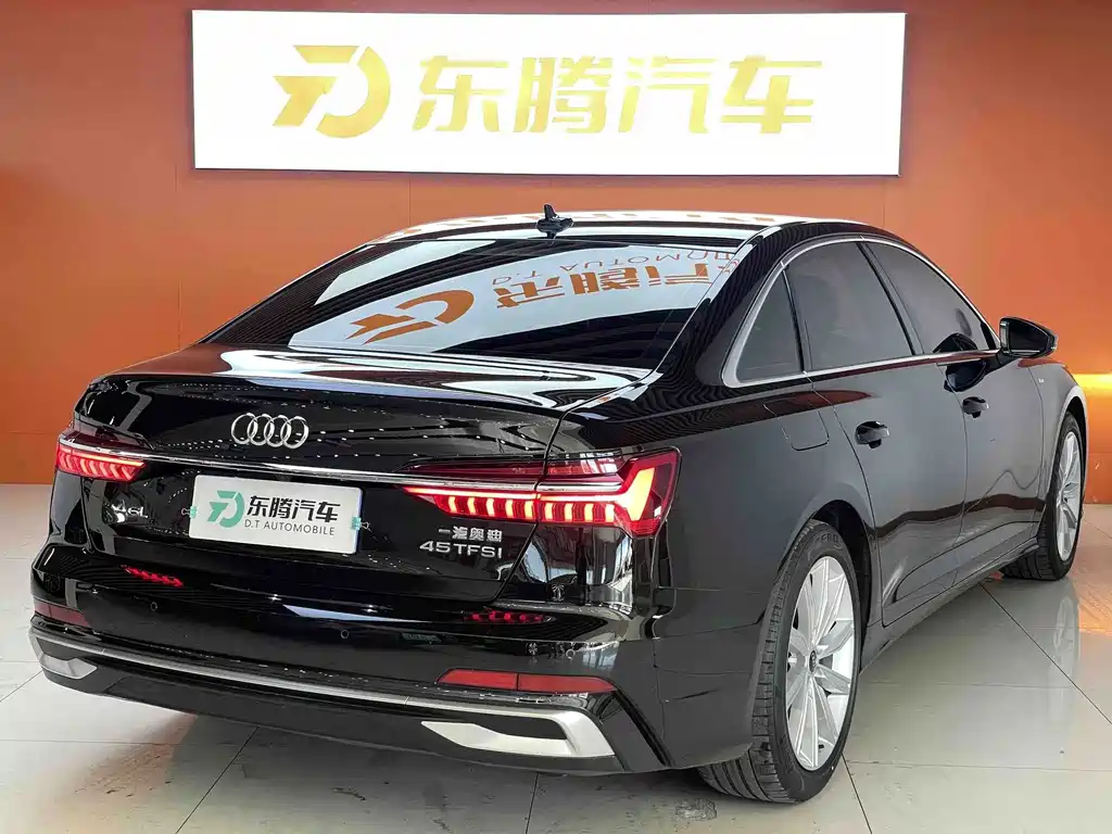 Audi A6L 2023 — фото 7