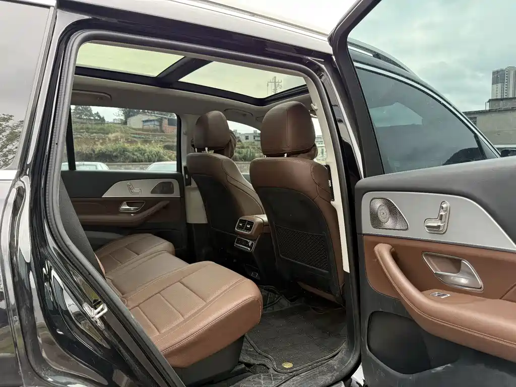 Mercedes-Benz GLS — миниатюра 9