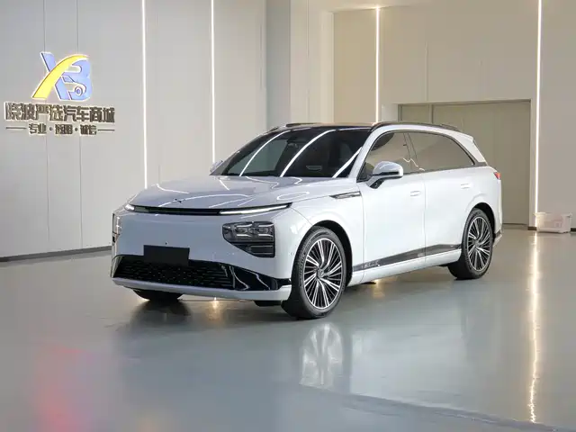 XPeng G9