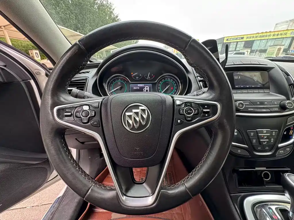 Buick Regal — миниатюра 8