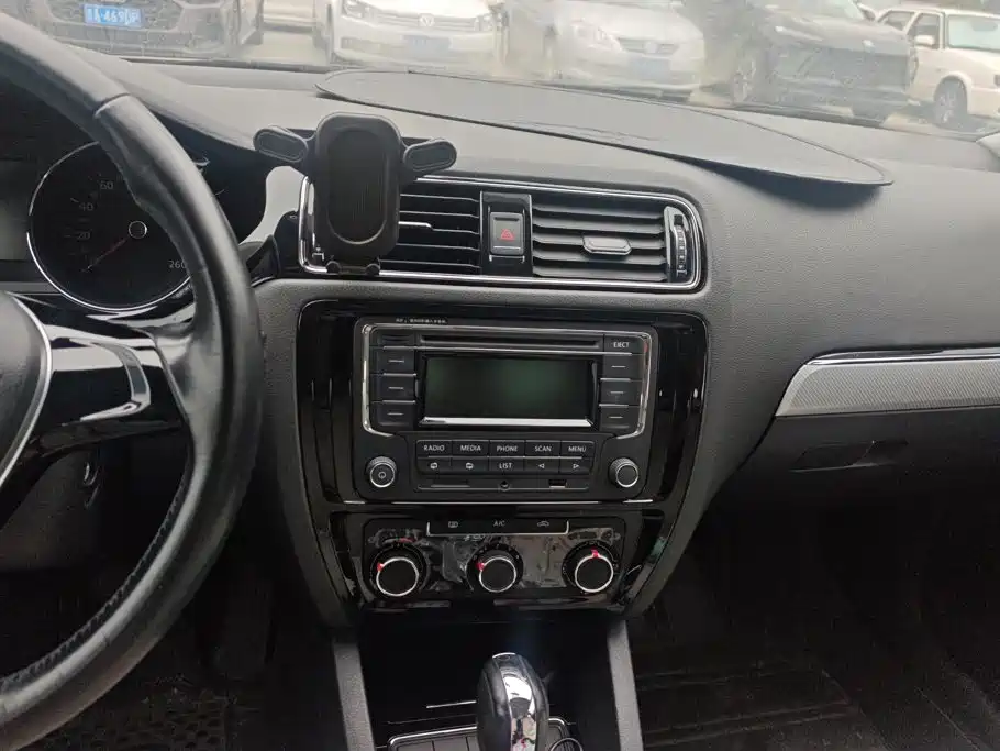 Volkswagen Sagitar — миниатюра 13