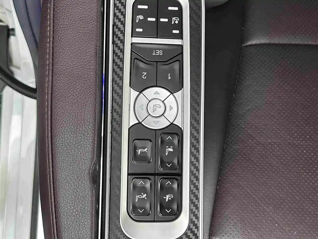 Toyota Sienna — миниатюра 22
