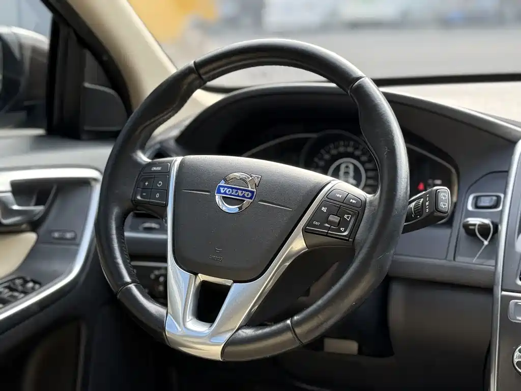 Volvo XC60 (Import) — миниатюра 6