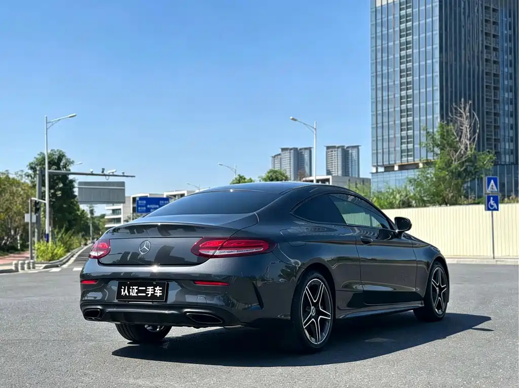 Mercedes-Benz C-Class (Import) — миниатюра 4