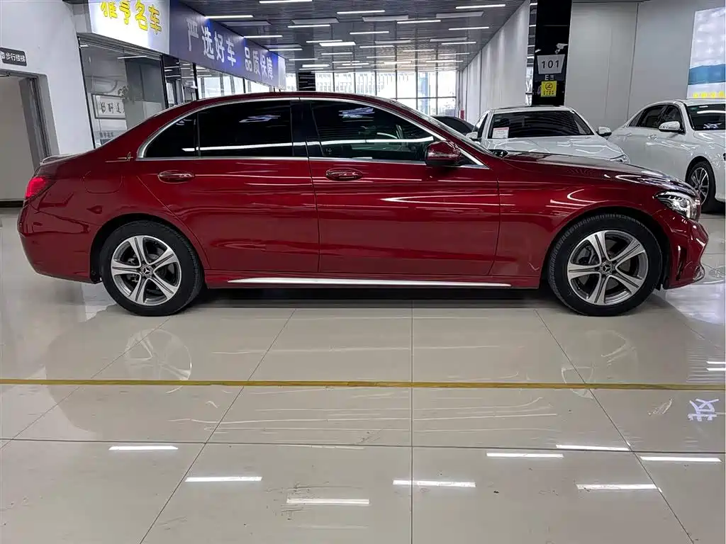Mercedes-Benz C-Class — миниатюра 4
