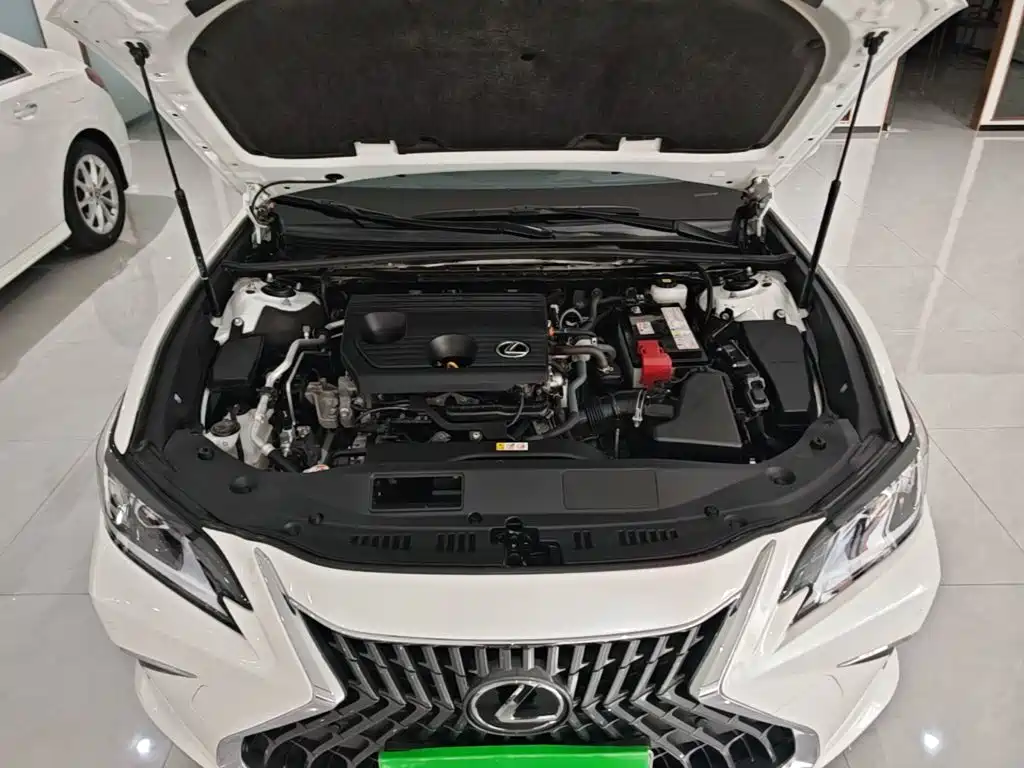 Lexus ES — миниатюра 20