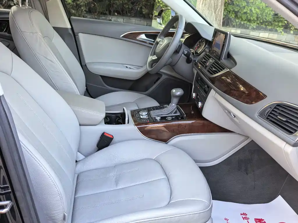 Audi A6L — миниатюра 12
