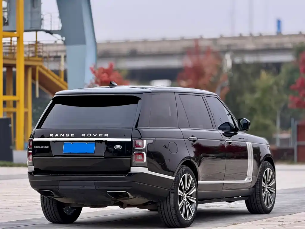 Land Rover Range Rover — миниатюра 6