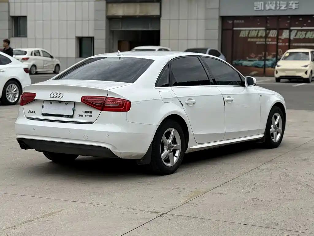 Audi A4L — миниатюра 8