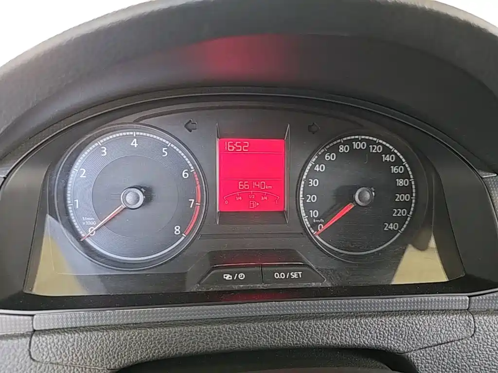 Volkswagen Santana — миниатюра 12