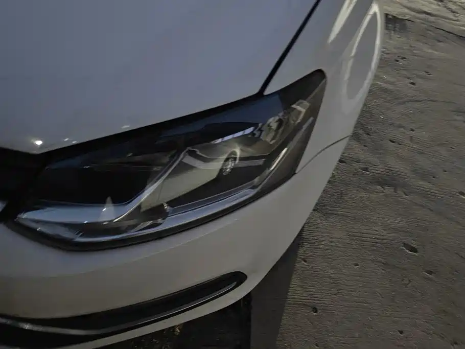Volkswagen Polo — миниатюра 5