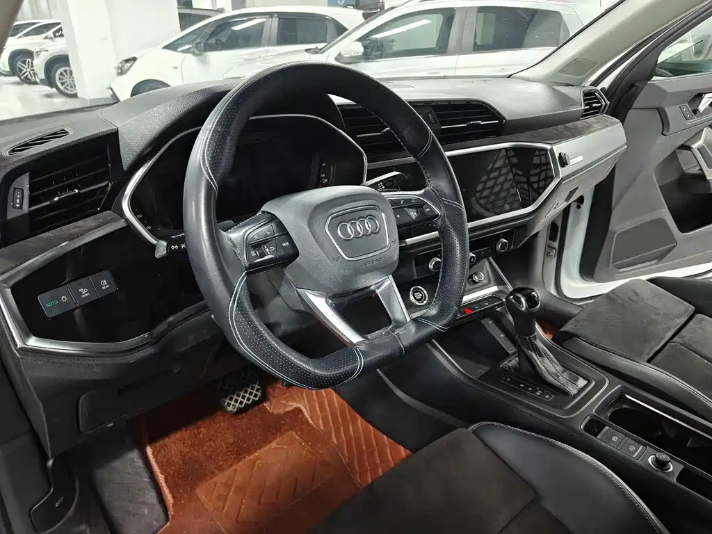 Audi Q3 — миниатюра 9