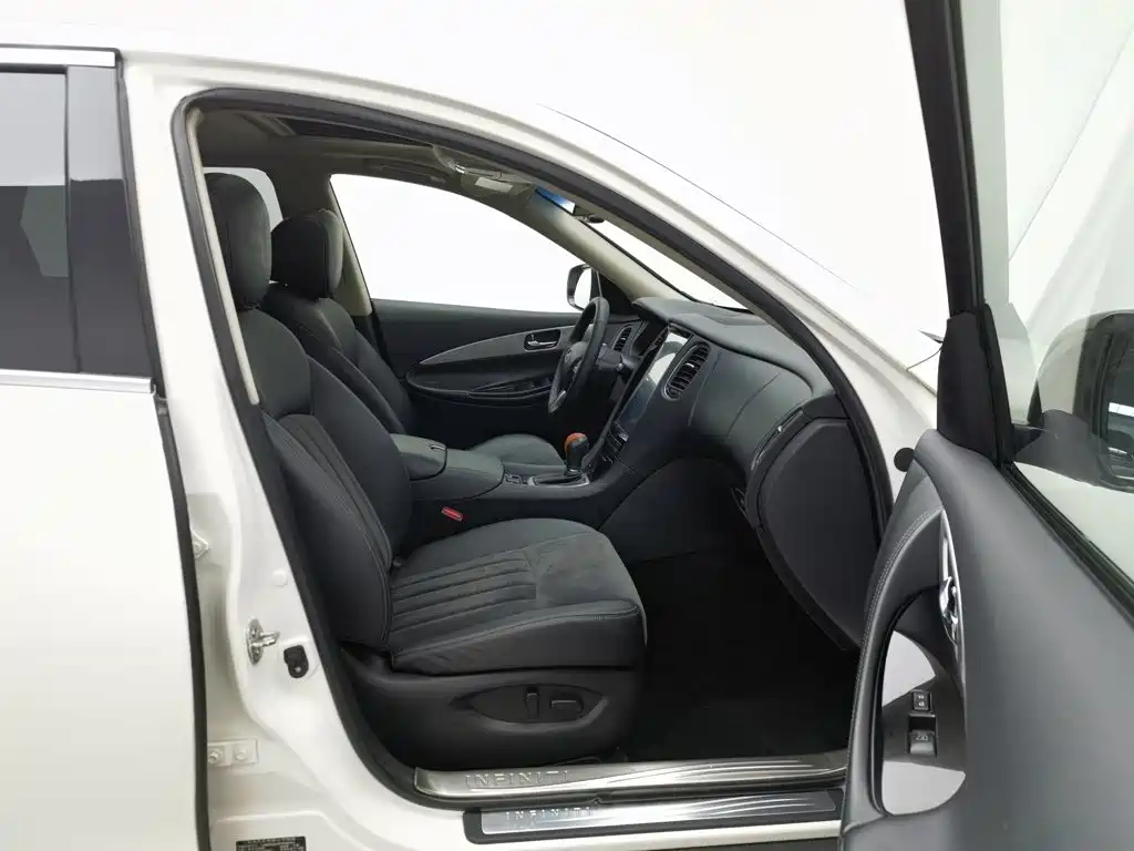 Infiniti QX50 — миниатюра 23