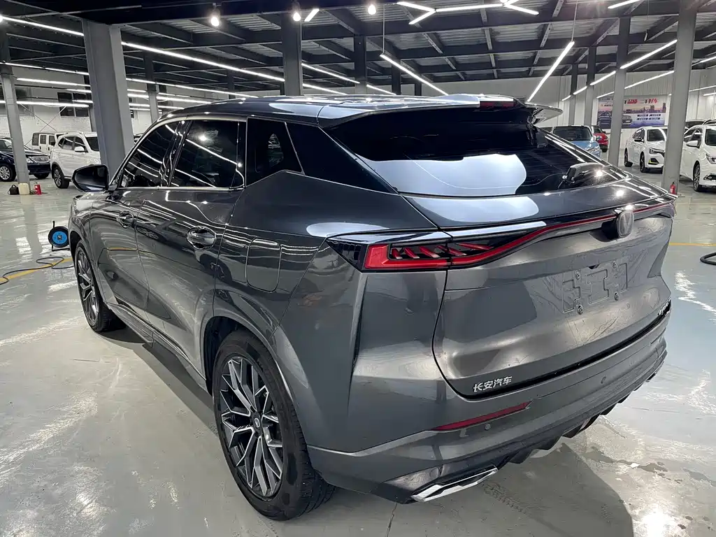 Changan UNI-Z New Energy — миниатюра 16
