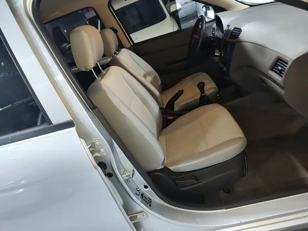 Wuling Hongguang — миниатюра 25