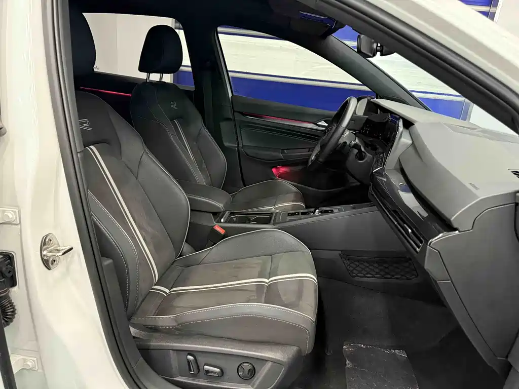 Volkswagen Golf — миниатюра 19