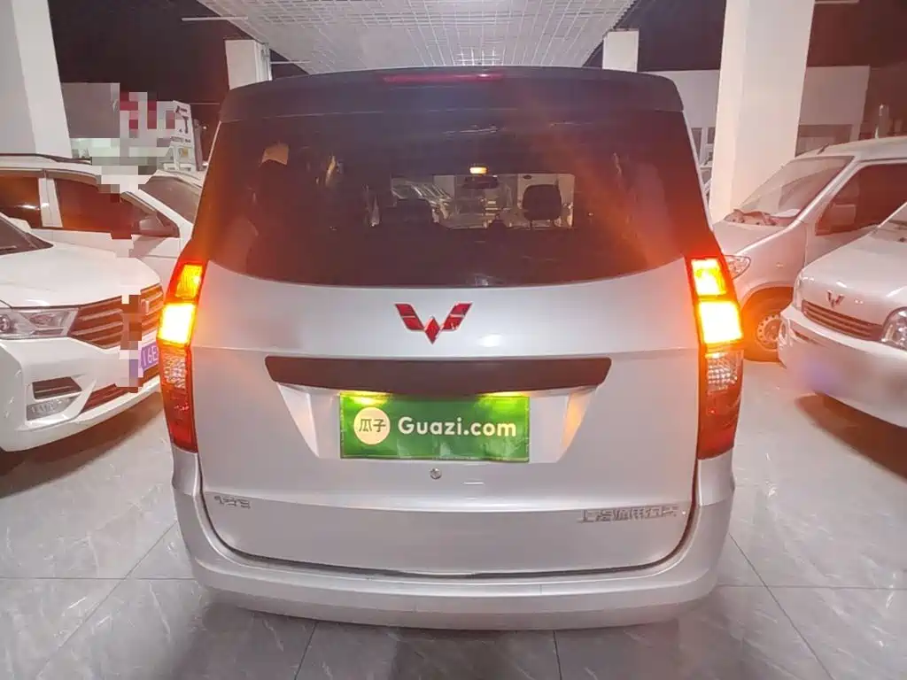 Wuling Hongguang — миниатюра 6