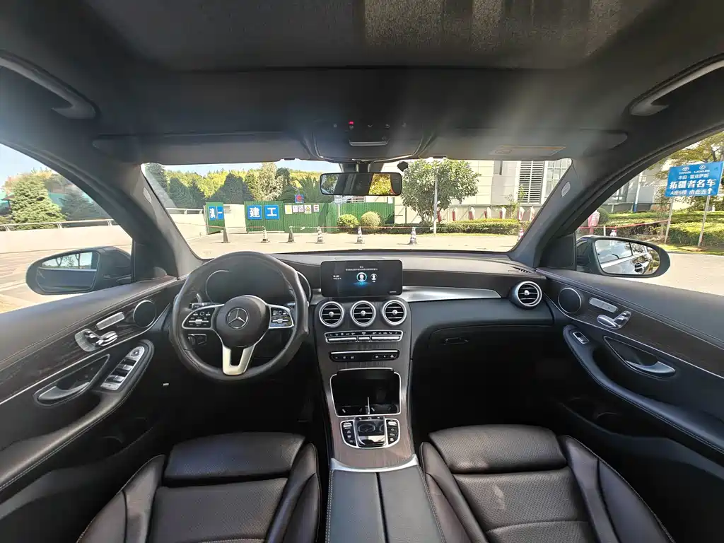 Mercedes-Benz GLC — миниатюра 12
