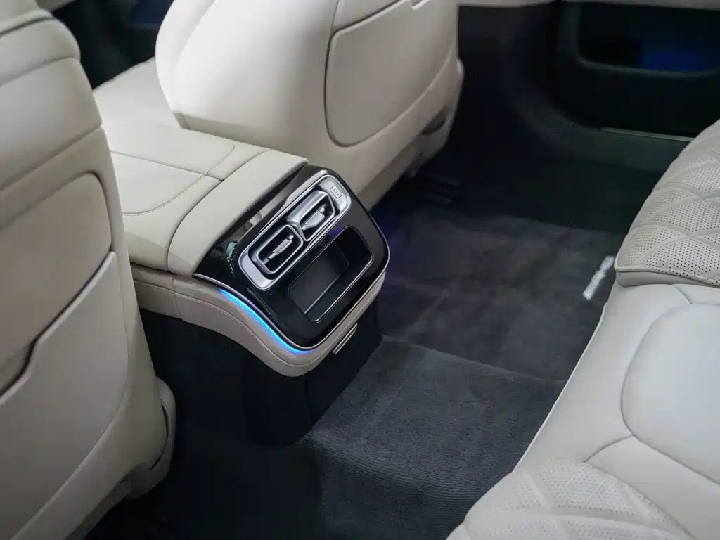 Mercedes-Benz S-Class — миниатюра 10