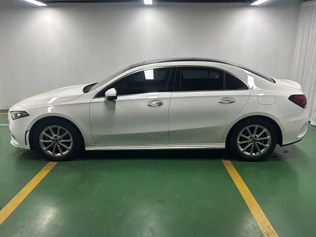 Mercedes-Benz A-Class — миниатюра 2