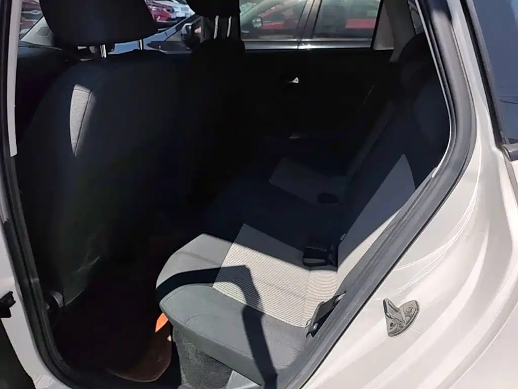 Volkswagen Polo — миниатюра 17