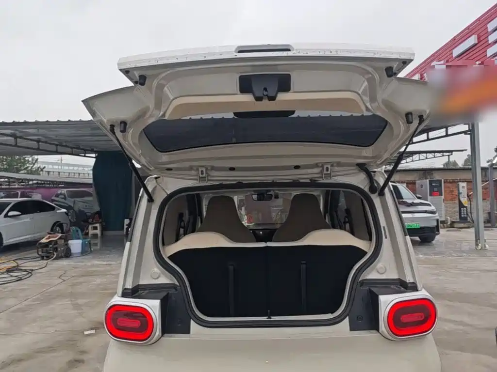 Wuling MINIEV — миниатюра 19