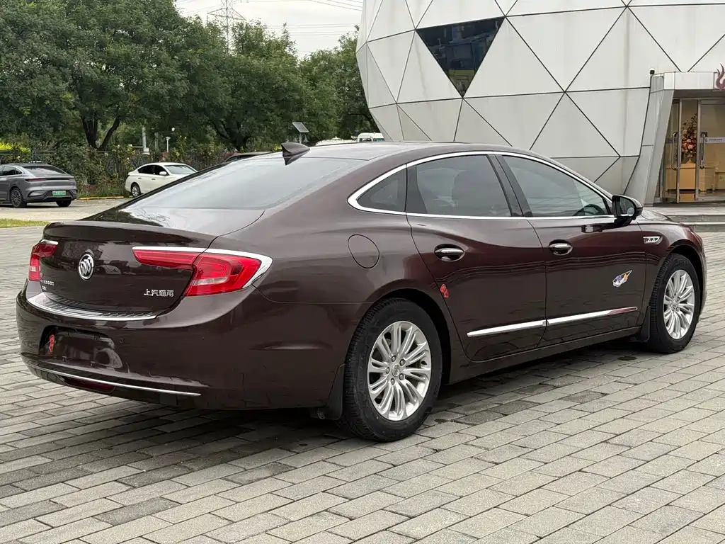 Buick LaCrosse — миниатюра 4