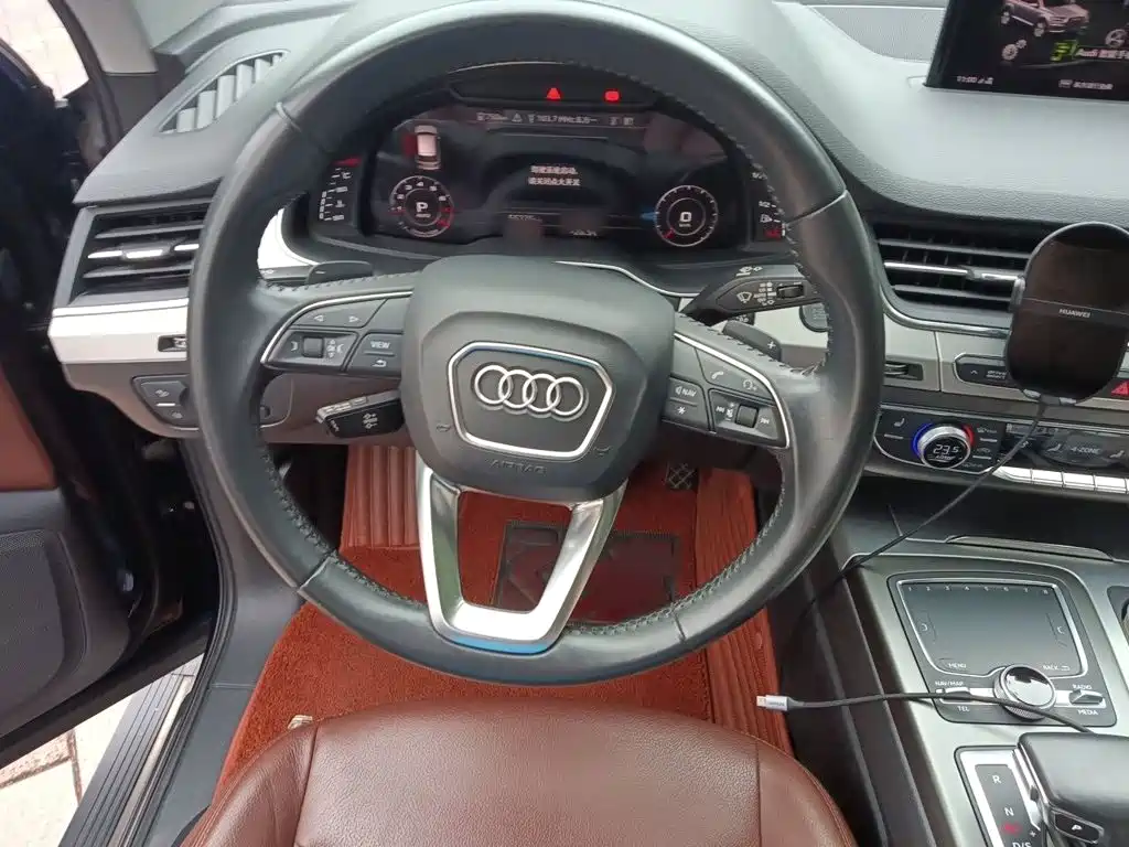 Audi Q7 — миниатюра 3