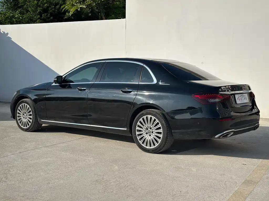 Mercedes-Benz E-Class — миниатюра 21