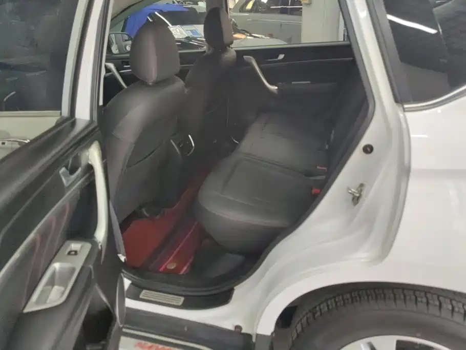 Haval M6 — миниатюра 11