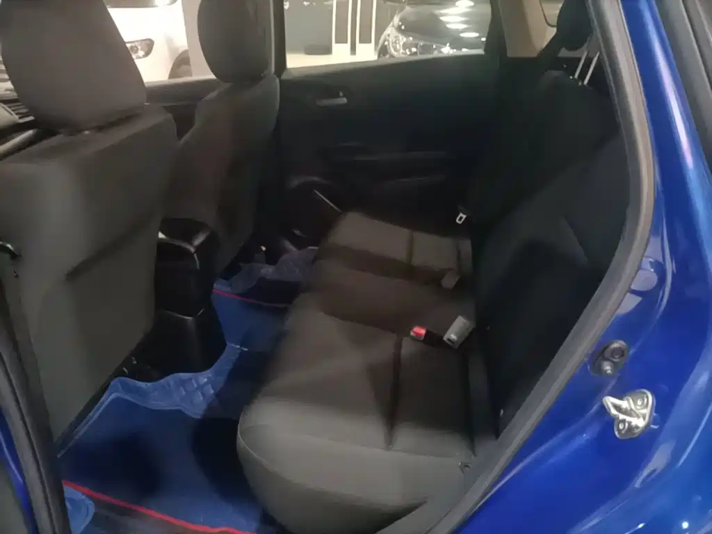 Honda Fit — миниатюра 17