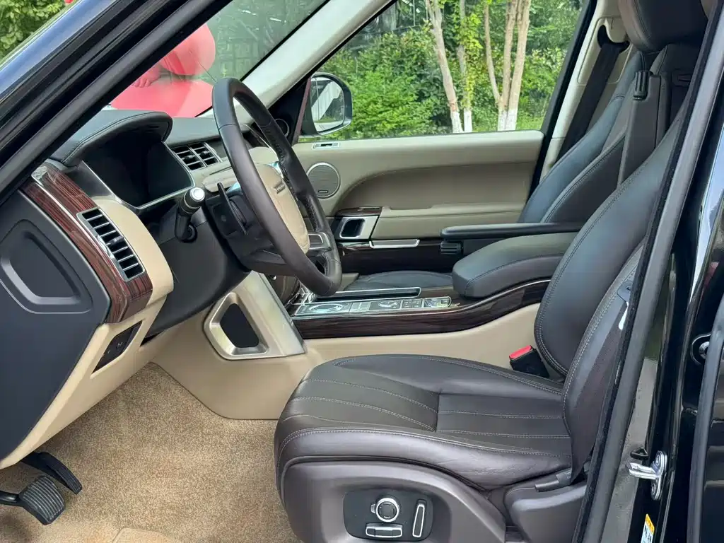 Land Rover Range Rover — миниатюра 7