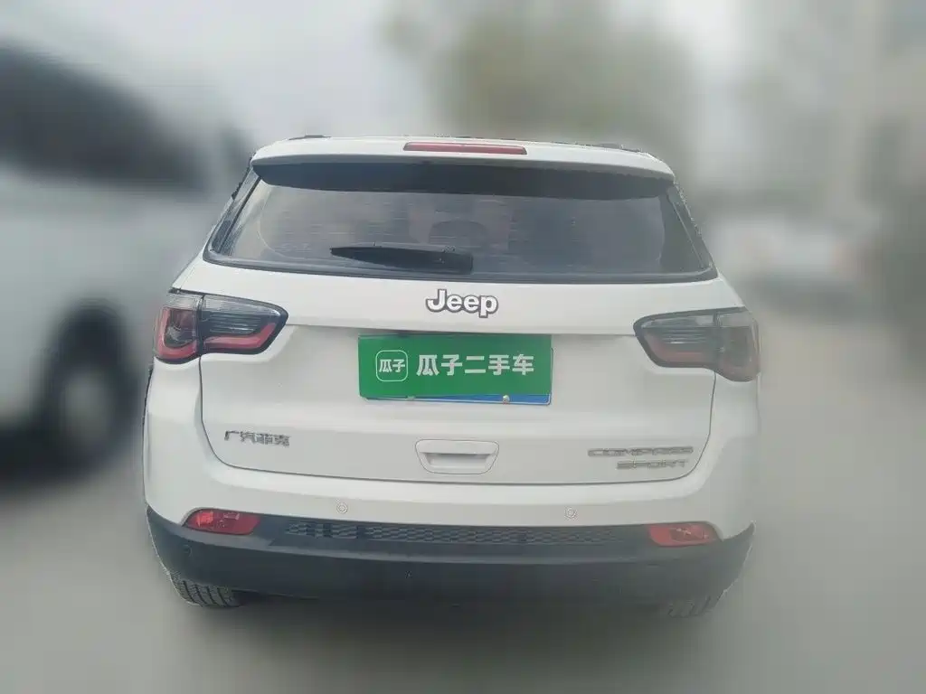 Jeep Compass — миниатюра 3