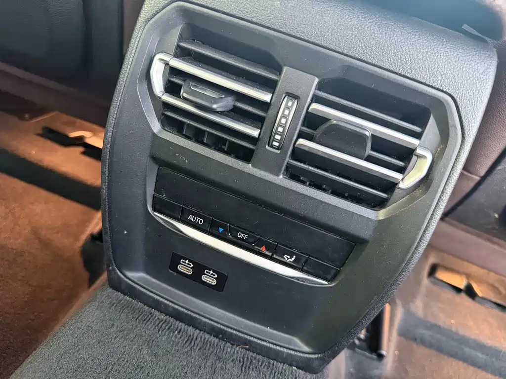 BMW 3 Series — миниатюра 17