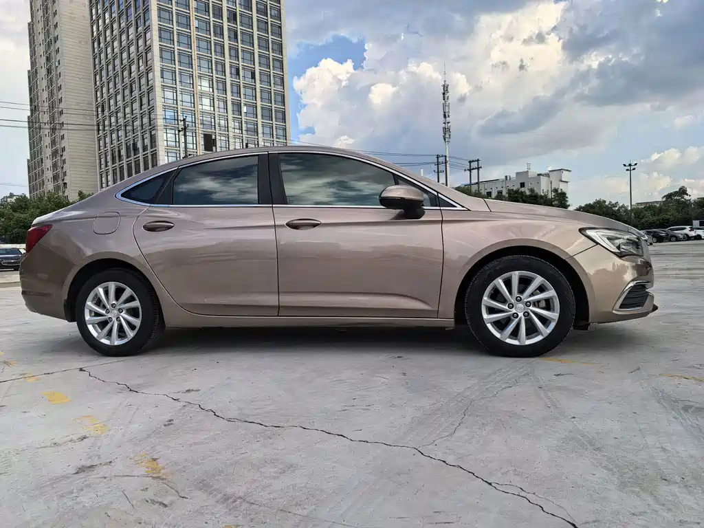 Buick Verano — миниатюра 4