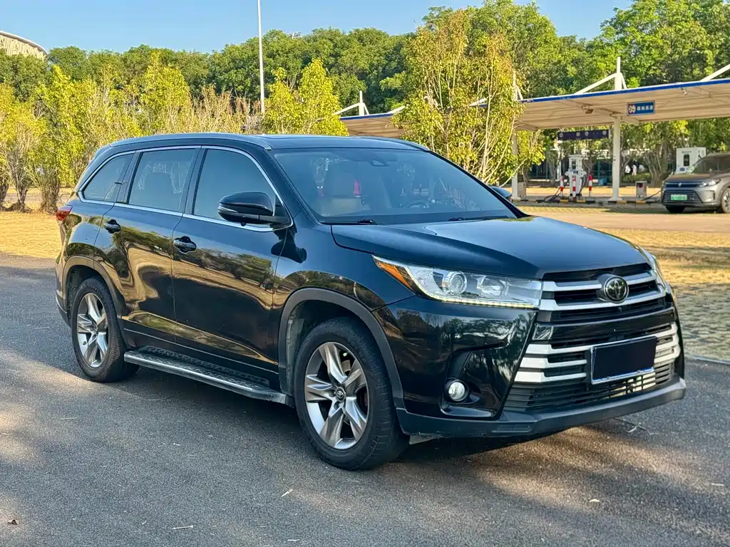 Toyota Highlander — миниатюра 3