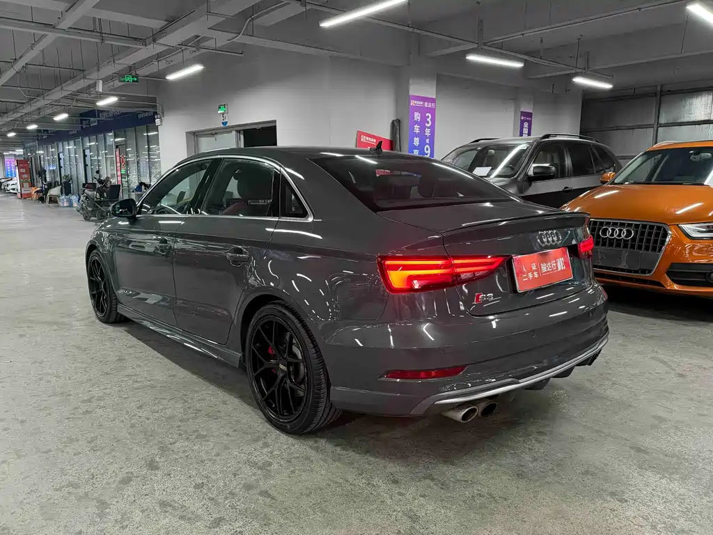 AUDI S3