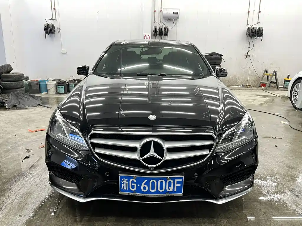 Mercedes-Benz E-Class — миниатюра 2