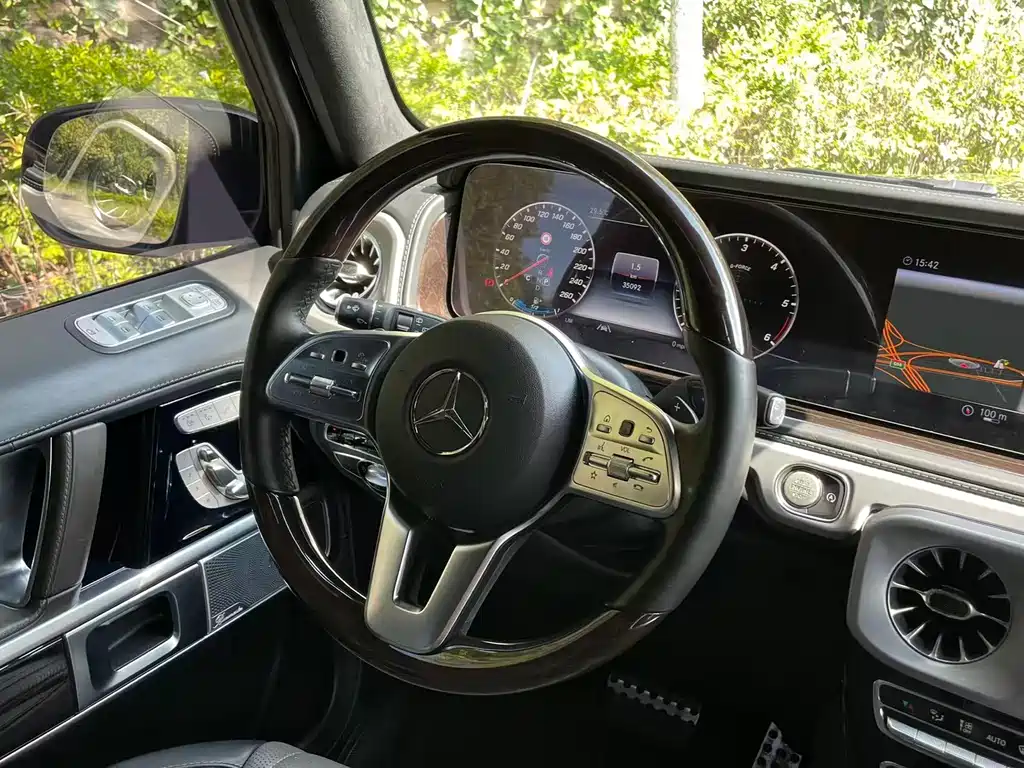 Mercedes-Benz G-Class — миниатюра 12