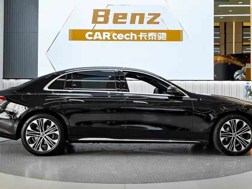 Mercedes-Benz E-Class — миниатюра 4