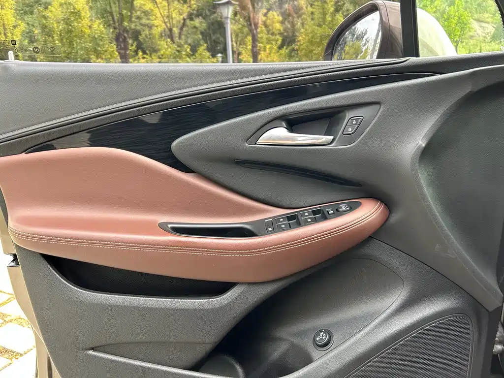 Buick Envision Plus — миниатюра 4